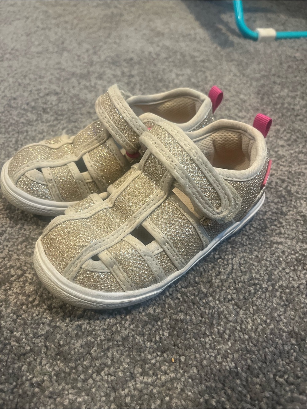 Stride Rite Glitter Gold Velcro Sandals 7.5 wide